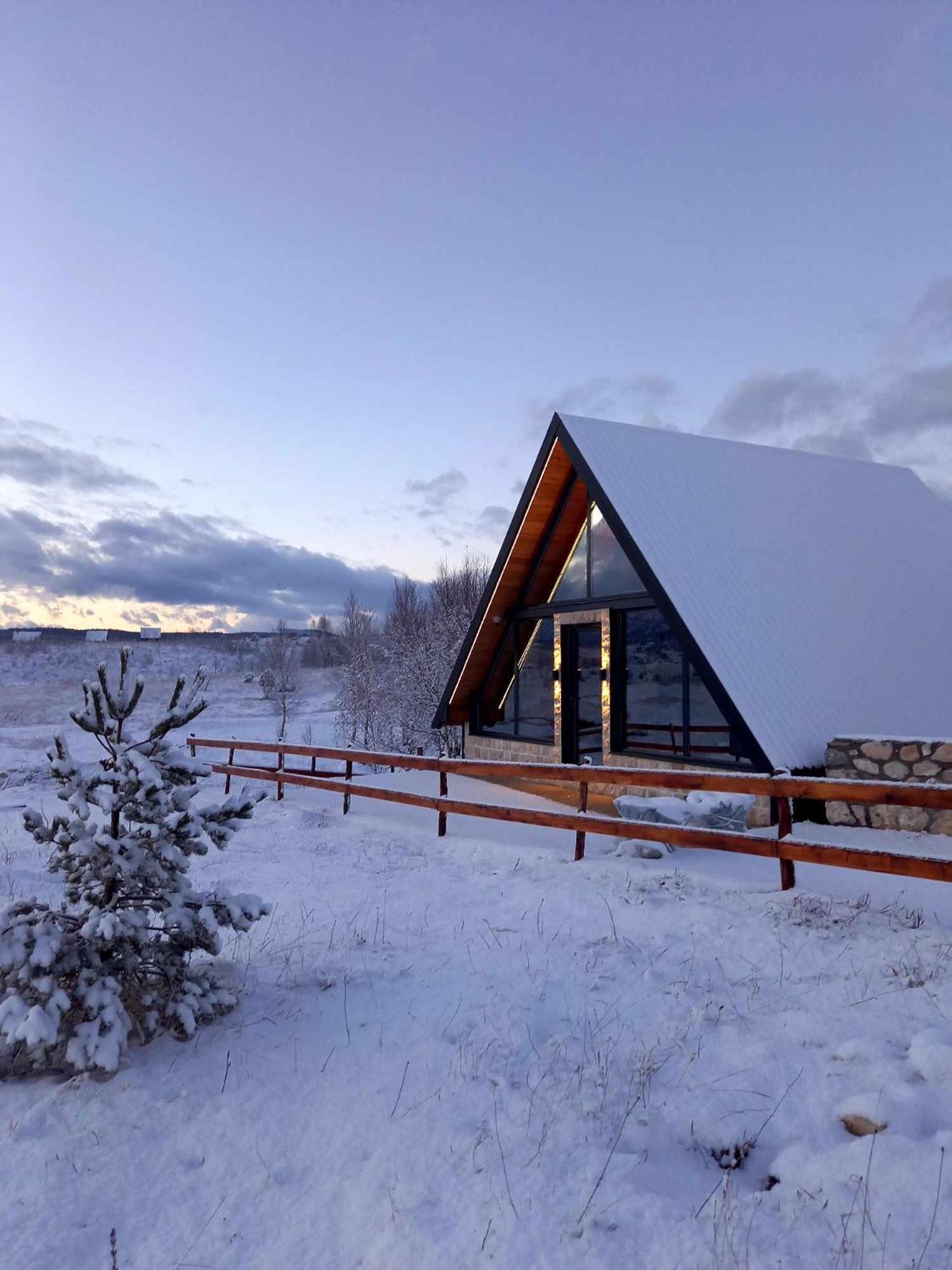 Sunny Hill Будинок відпочинку